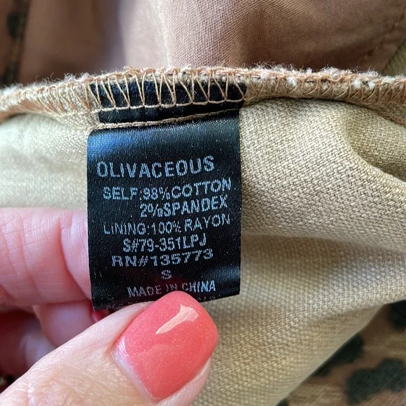 Olivaceous Jean - Picture 4 of 8